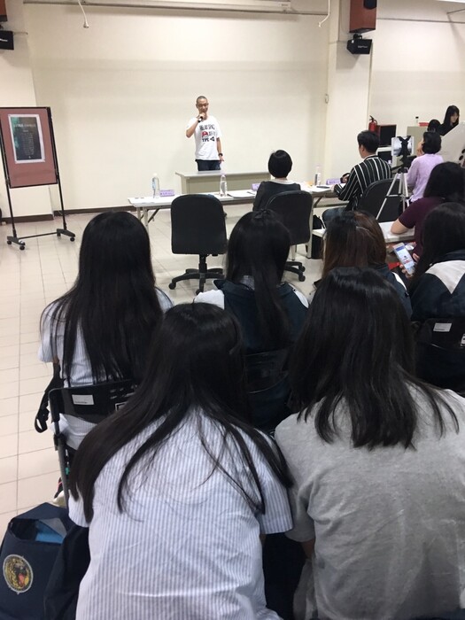 選手上台